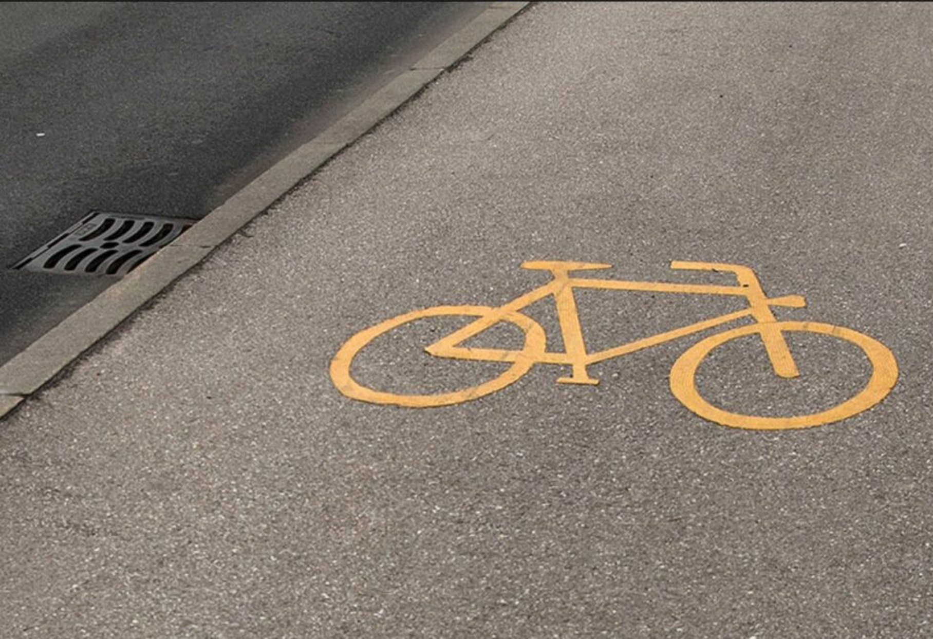 Vélo: des infrastructures, pas des gymkhanas svp!